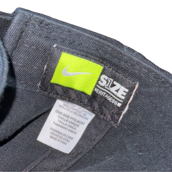 Men’s Black/White Nike Hat - Picture 2 of 3